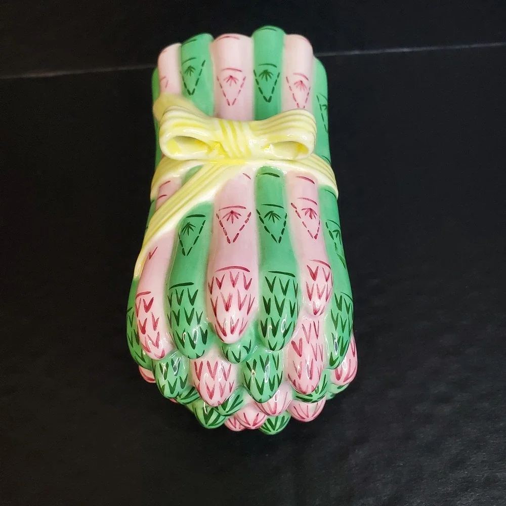 Metropolitan Museum of Art‎ (MMA) Asparagus Trinket Box Small Pink Green Russian